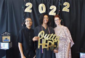2022-graduation 0006 Layer-54